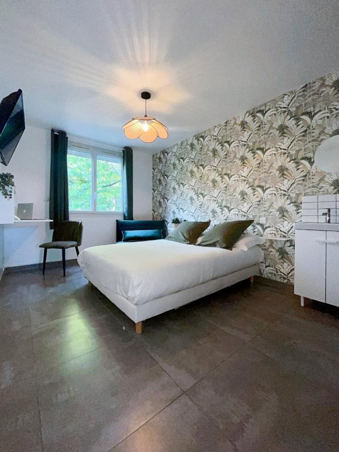 Auteuil • 4 Chambres • Wifi • Metro A 400M Рен Екстериор снимка